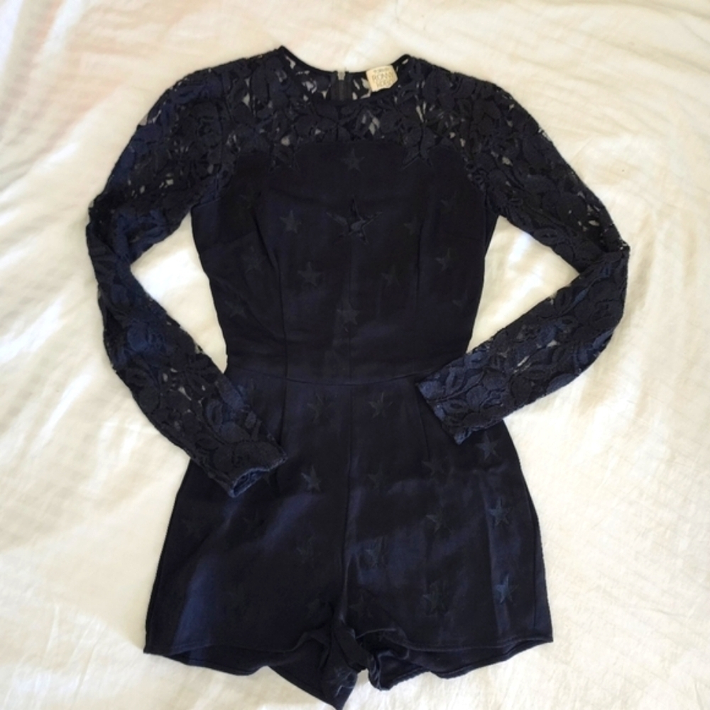 Torn by Ronny Kobo Black Long-Sleeve Lace Star Romper in Black size XS
